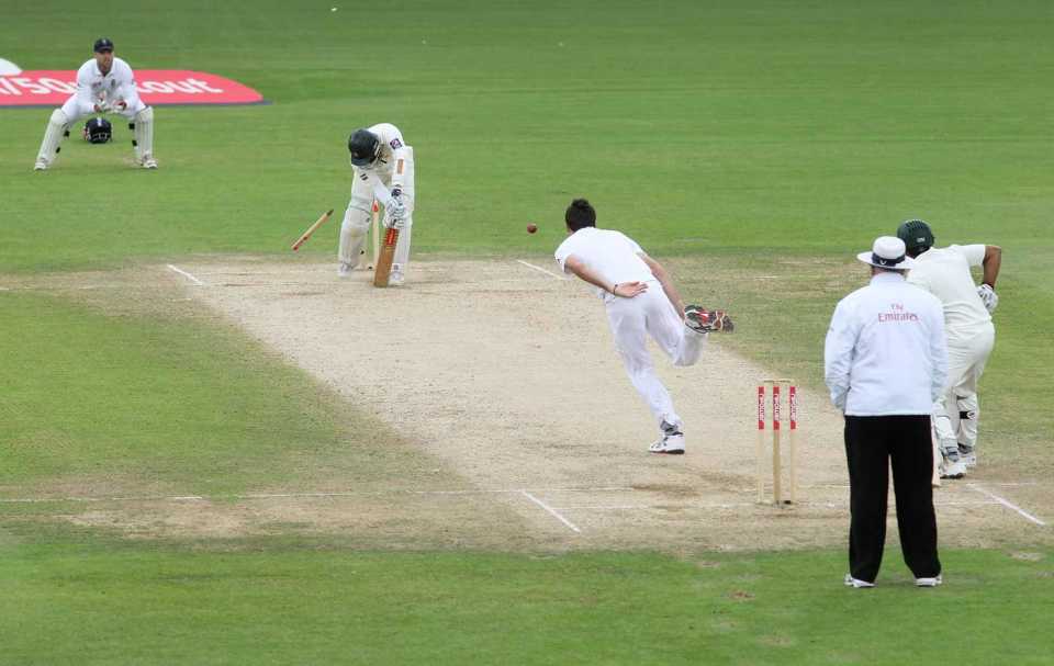 Mohammad Yousuf couldn't keep out James Anderson's yorker