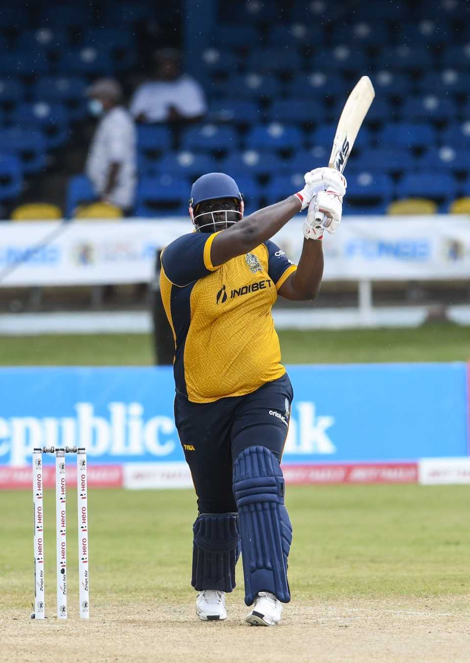 Rahkeem Cornwall smashes one over long-off, St Kitts and Nevis Patriots v St Lucia Zouks, Port-of-Spain, August 27, 2020