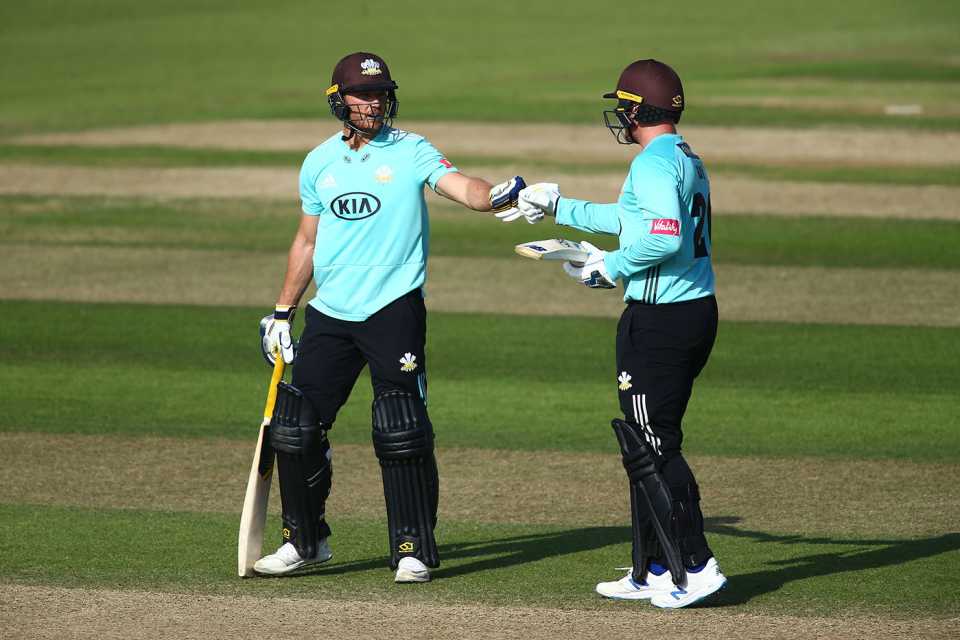 Laurie Evans and Jason Roy put on 135 for the second wicket