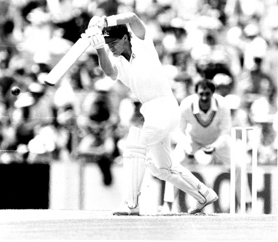 Dean Jones on his way to an unbeaten 184, 5th Test, Australia v England, Sydney, 1st day, January 10, 1987