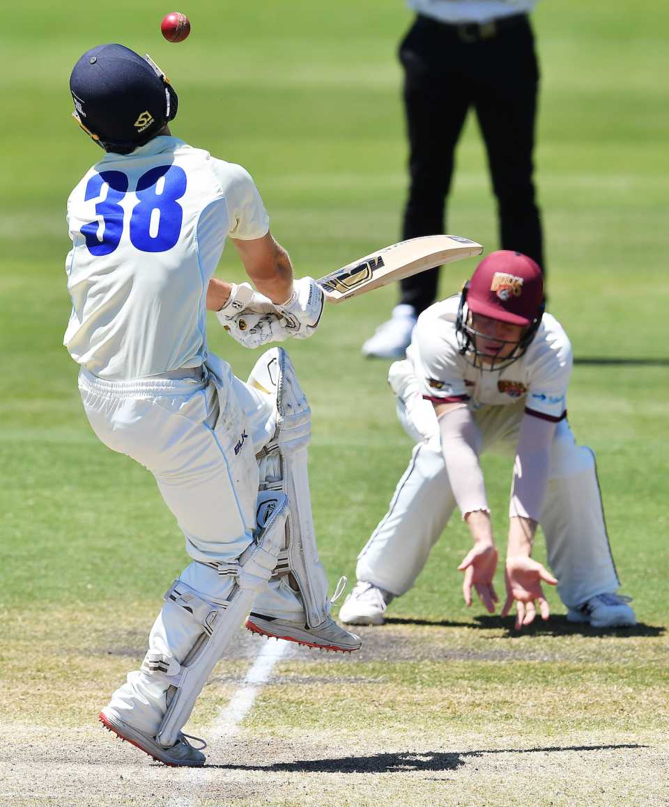 Daniel Solway was hit in the neck while facing Mark Steketee, New South Wales v Queensland, Sheffield Shield, Karen Rolton Oval, November 2, 2020