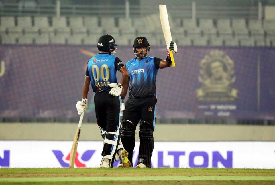 Yasir Ali raises his bat, Beximco Dhaka vs Minister Rajshahi, Bangabandhu T20 Cup, Dhaka, December 4, 2020
