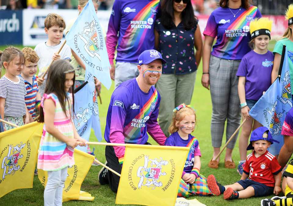Tom Smith and his daughter Rosie during the Rainbow match for Grief Encounter 