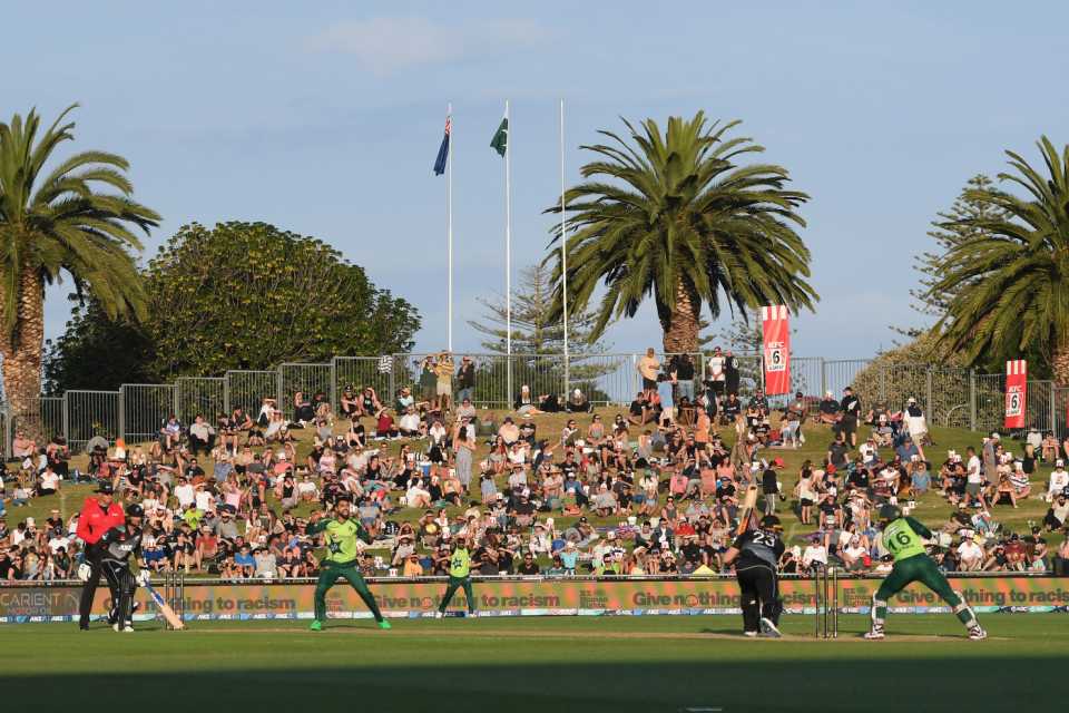 Crowds at the cricket: Fans watch proceedings at McLean Park, Napier