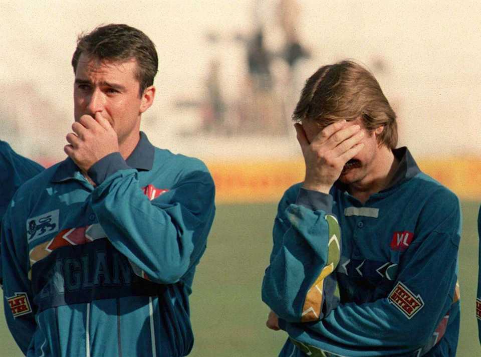 Graham Thorpe and Jack Russell are crestfallen after England are knocked out, Sri Lanka v England, Quarter-final, World Cup, March 9, 1996, Faisalabad