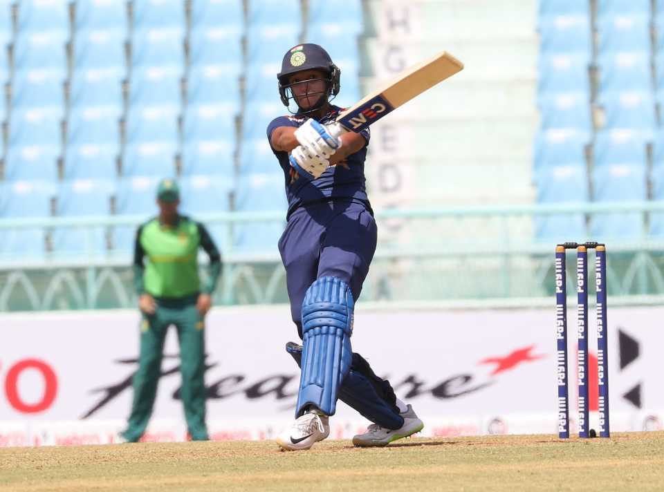 Punam Raut pulls with power, India Women vs South Africa Women, 4th ODI, Lucknow, March 14, 2021