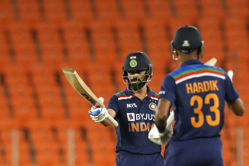Virat Kohli's fifty drew applause from his partner Hardik Pandya, India vs England, 3rd T20I, Ahmedabad, March 16, 2021