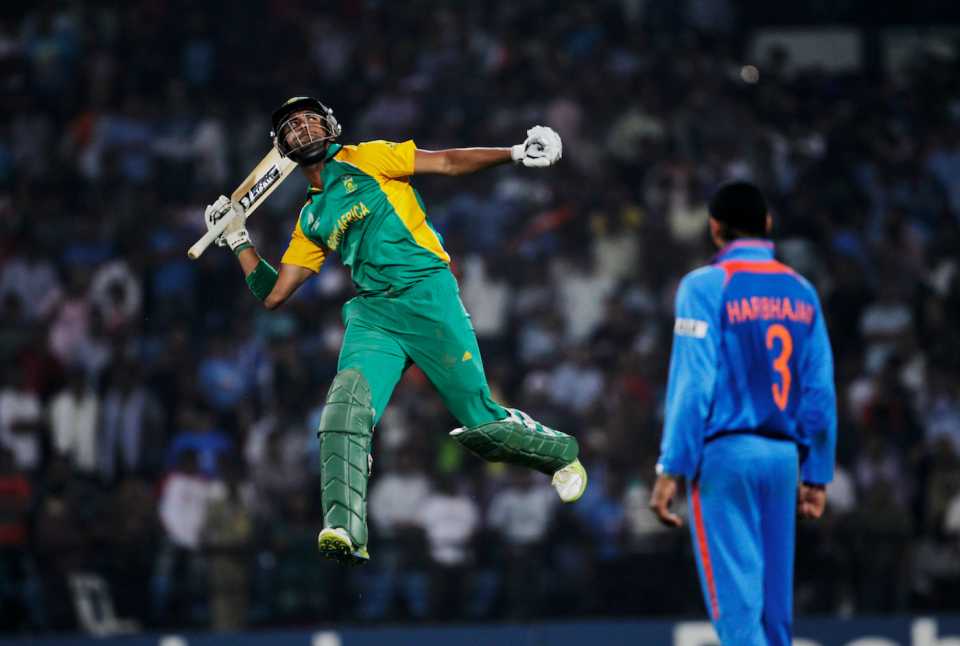 Robin Peterson leaps in the air after scoring the winning runs, India v South Africa, Group B, World Cup, Nagpur, March 12, 2011