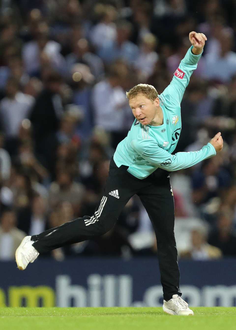 Gareth Batty bowls, Surrey vs Sussex, T20 Blast, the Oval, August 15, 2019