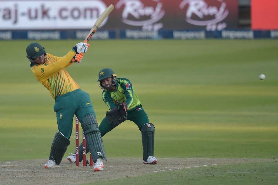 Heinrich Klaasen pulls with power, South Africa vs Pakistan, 2nd T20I, Johannesburg, April 12, 2021