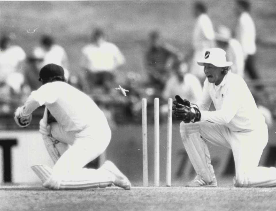 Allan Border is stumped, fifth day, second Test, Australia vs New Zealand, Sydney Cricket Ground, Sydney, Australia, November 26, 1985