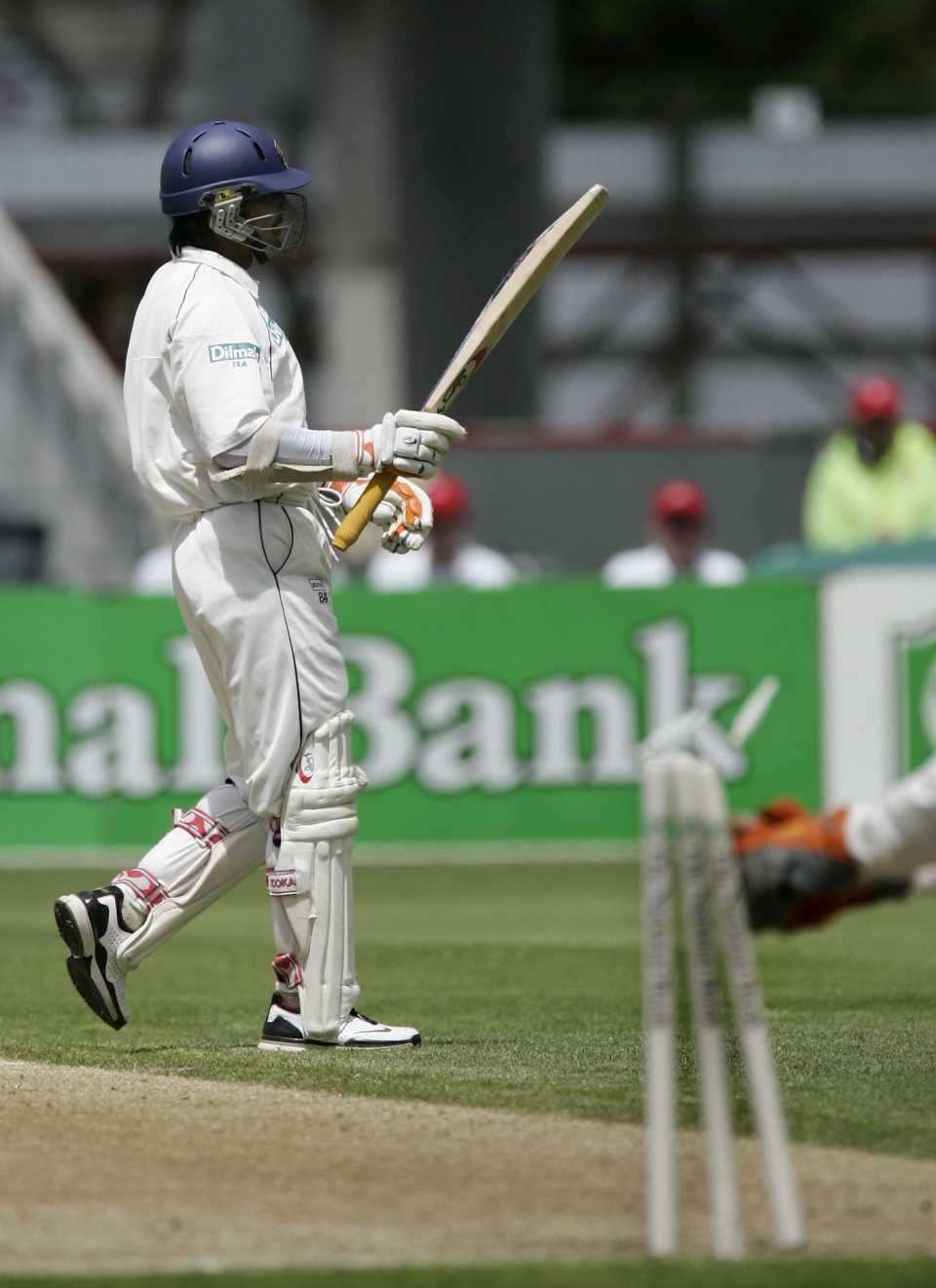 Brendon McCullum runs out Muttiah Muralitharan even as Kumar Sangakkara celebrates his hundred, New Zealand v Sri Lanka, 1st Test, Christchurch, 3rd day, December 9, 2006