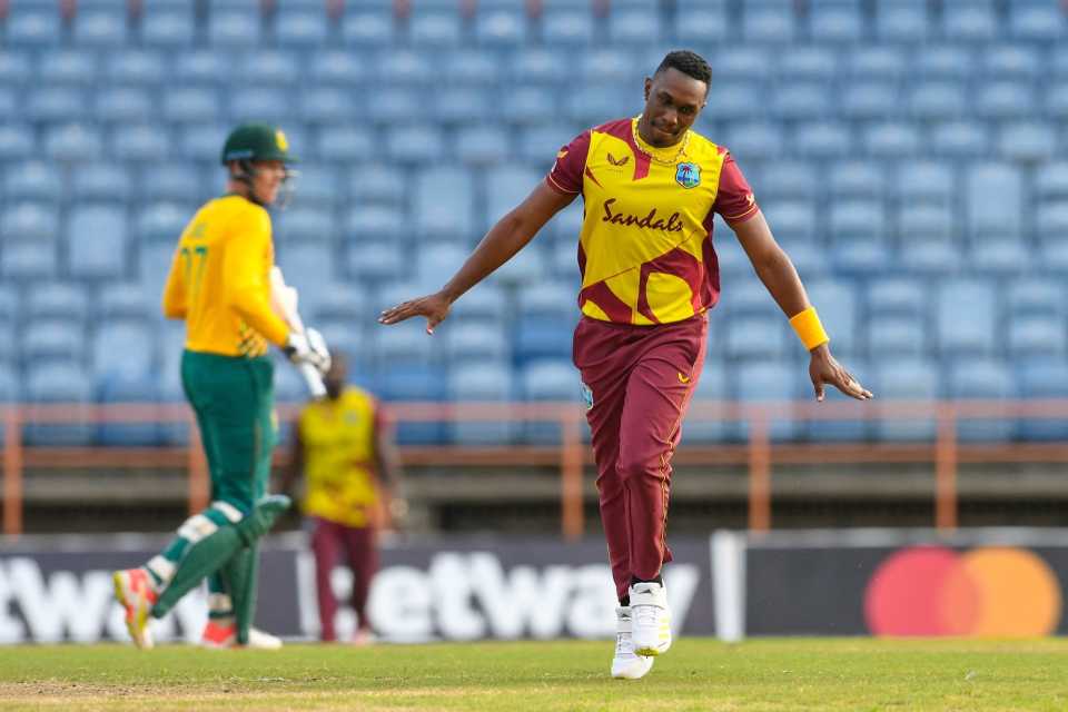 Dwayne Bravo takes off after getting George Linde, West Indies vs South Africa, 4th T20I, St George's, July 1, 2021