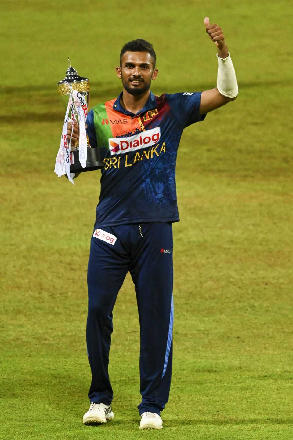 Dasun Shanaka with the T20I trophy after Sri Lanka won the series
