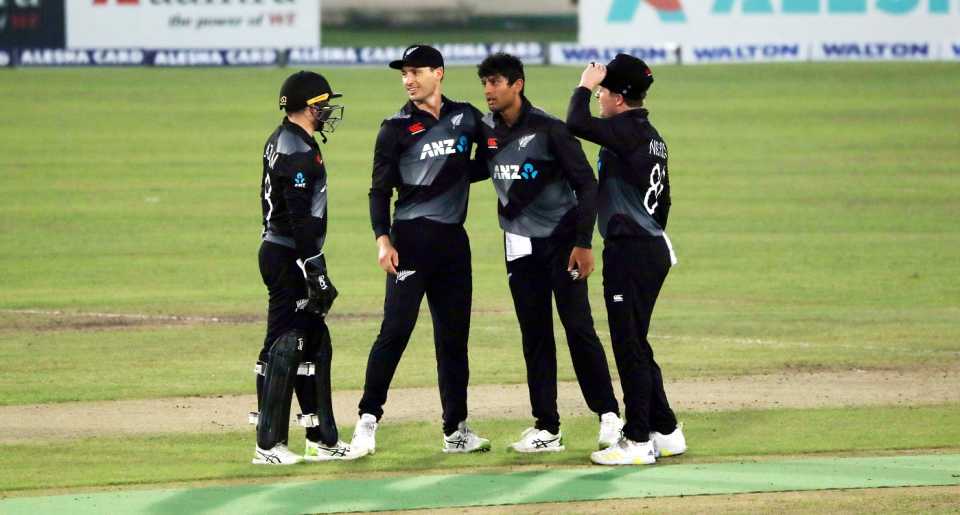 Rachin Ravindra bowled another tight spell in Dhaka, Bangladesh vs New Zealand, 1st T20I, Dhaka, September 5, 2021