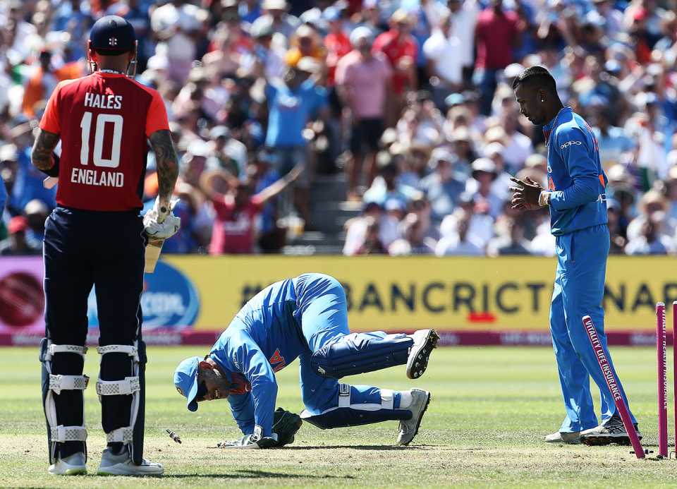 MS Dhoni takes a catch to dismiss Eoin Morgan, England v India, 3rd T20I, Final, Bristol, July 8, 2018