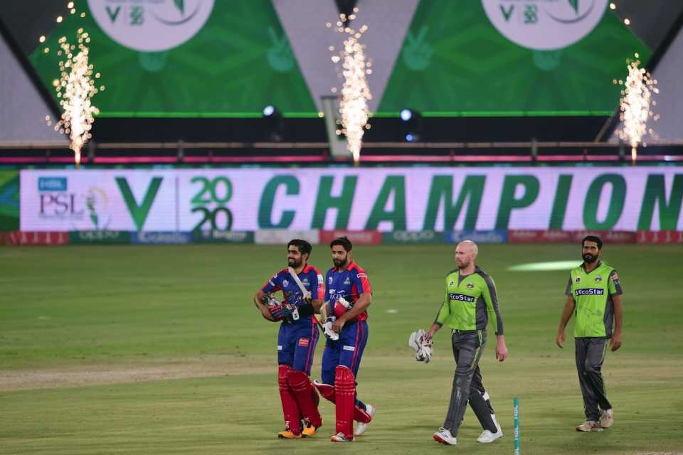 Babar Azam and Imad Wasim walk off after winning the PSL title 