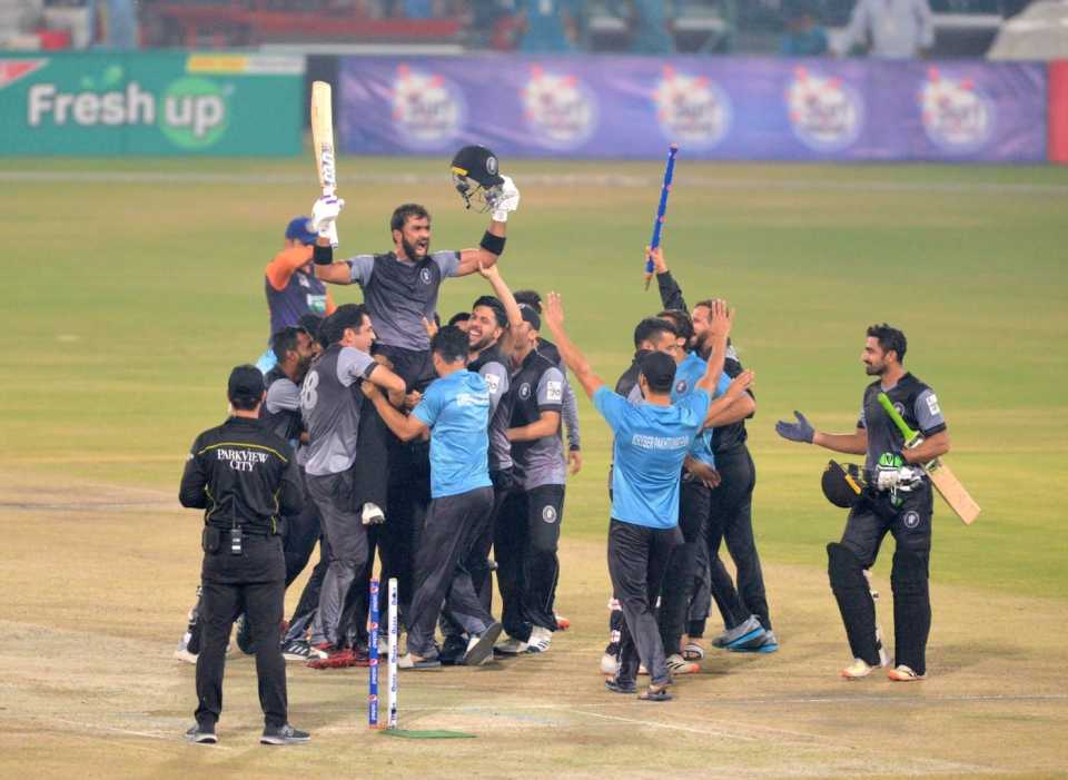 Iftikhar Ahmed is chaired off the field after starring in the win, Khyber Pakhtunkhwa vs Central Punjab, Final, National T20 Cup, Lahore, October 13, 2021