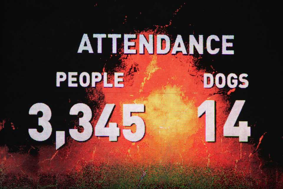 The official attendance figures are shown on the main screen