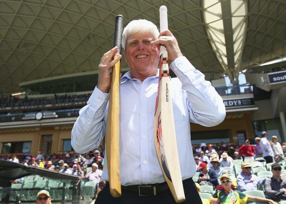 Barry Richards holds the bat with which he made 325 in a day at the WACA in 1970 in his right hand, and David Warner's modern-day weapon in his left, Australia v New Zealand, 3rd Test, Adelaide, November 27, 2015