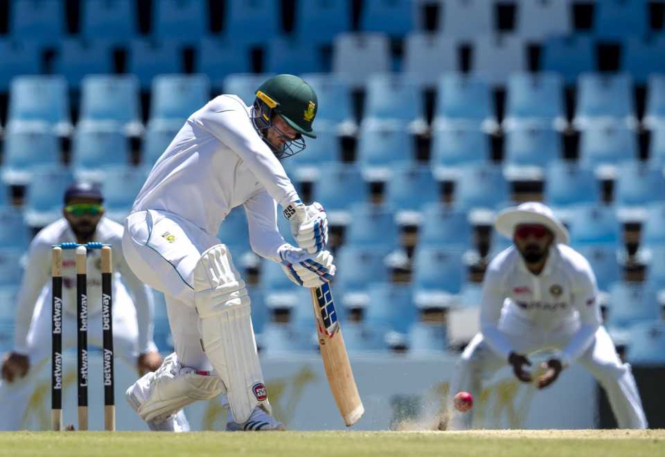 Quinton de Kock goes for a drive, South Africa vs India, 1st Test, Centurion, 5th day, December 30, 2021