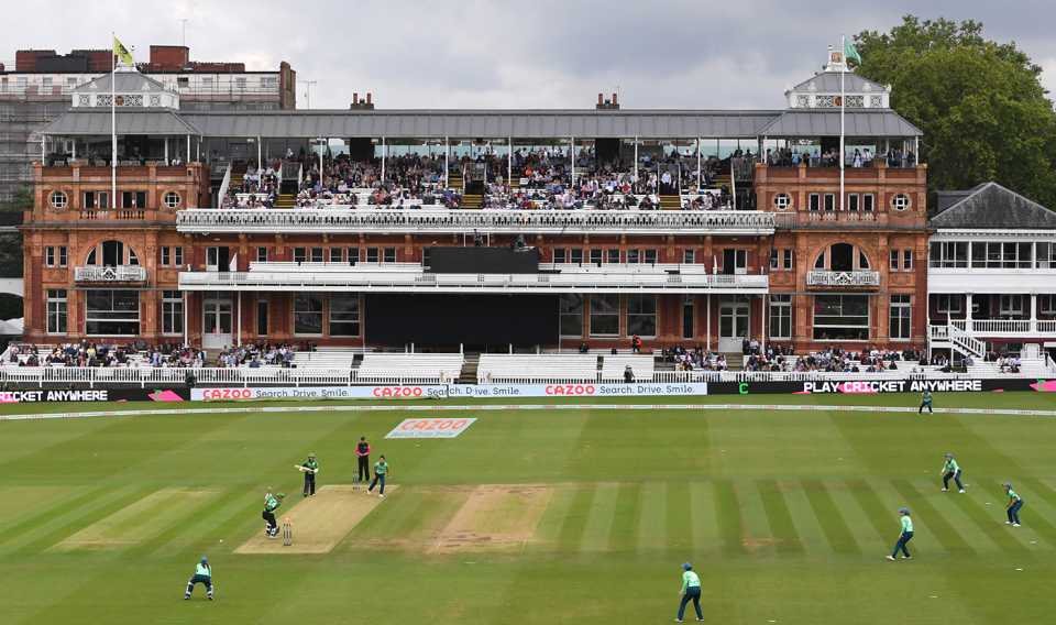 Marizanne Kapp takes the final wicket, dismissing Lauren Bell with a yorker, Oval Invincibles vs Southern Brave, Women's Hundred, final, Lord's, August 21, 2021