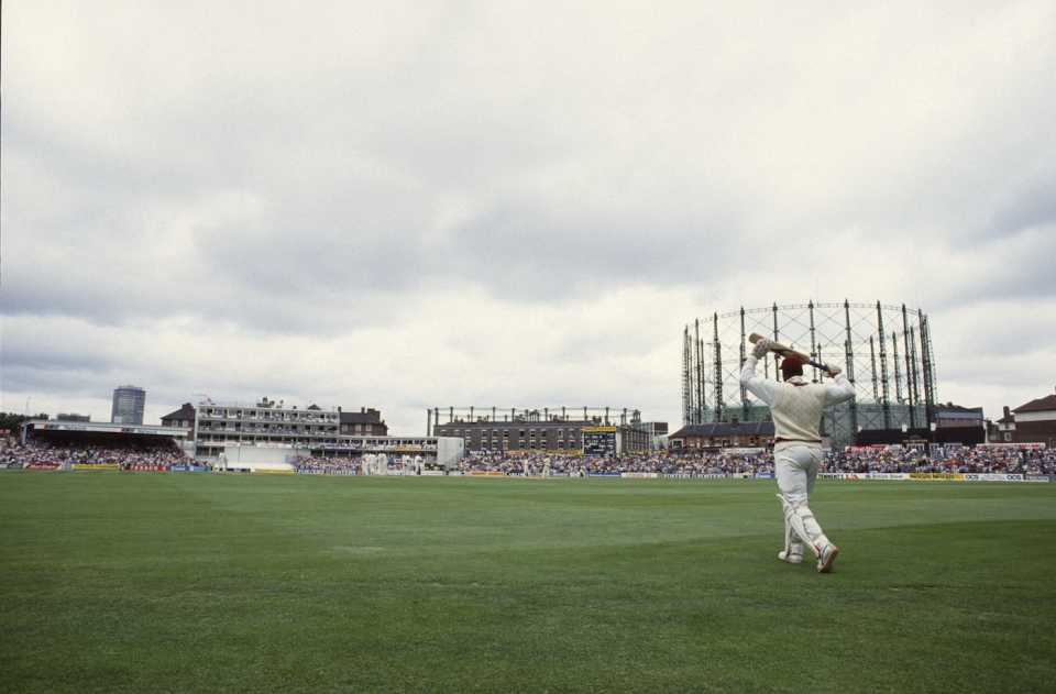 Viv Richards walks out to bat in his final innings