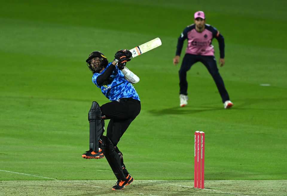 David Wiese cops a blow, Middlesex v Sussex, Vitality T20 Blast, Lord's, September 1, 2020