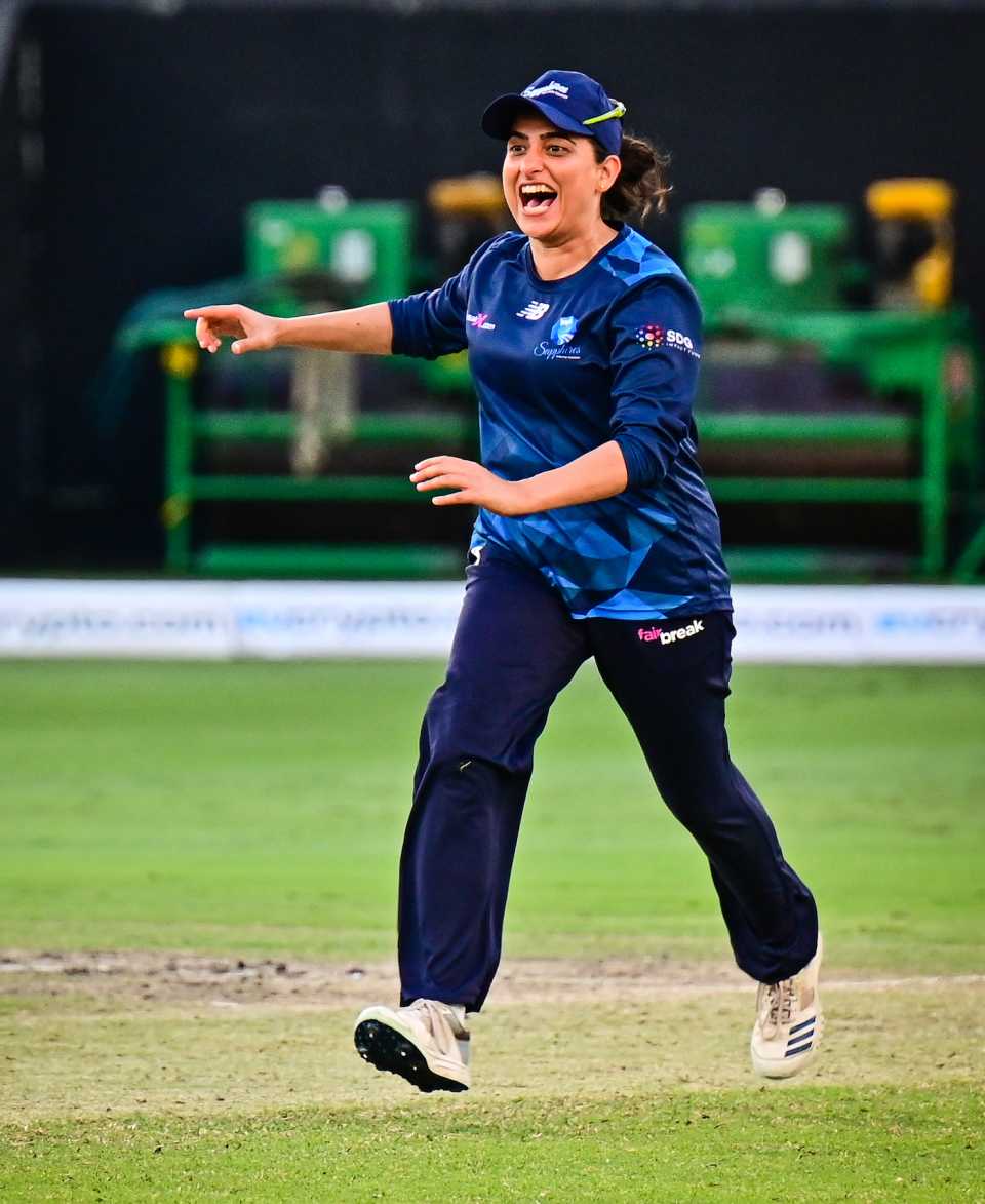 Sana Mir is thrilled after taking a wicket, Sapphires vs Falcons, FairBreak Invitational Tournament 2022, Dubai, May 11, 2022