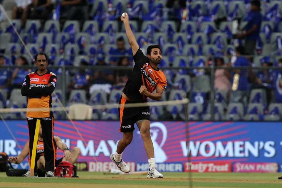 Bhuvneshwar Kumar bowls in the nets, Mumbai Indians v Sunrisers Hyderabad, IPL 2019, Mumbai, May 2, 2019