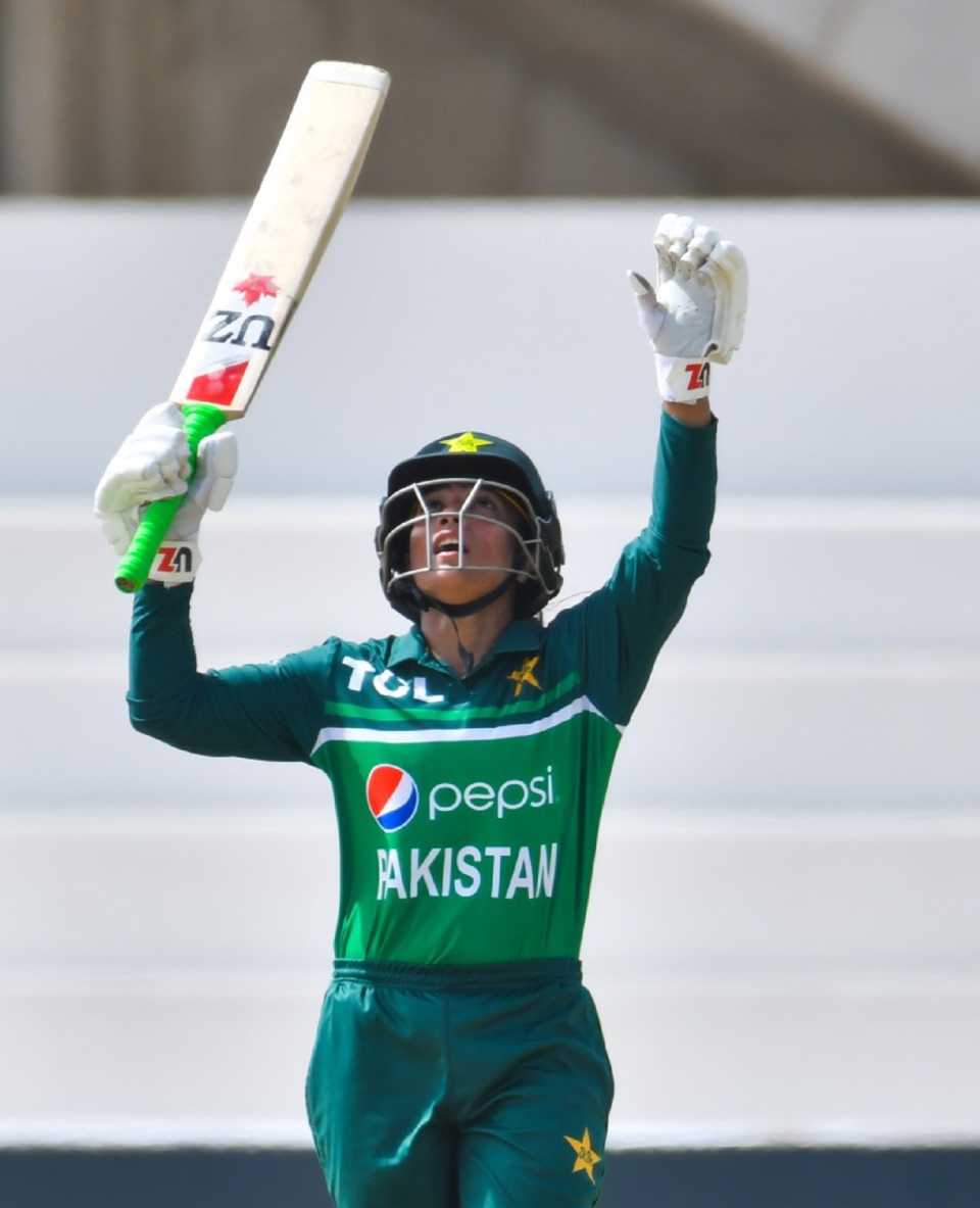 Sidra Ameen raises her bat after reaching her fifty, Pakistan Women vs Sri Lanka Women, 1st ODI, Karachi, June 1, 2022