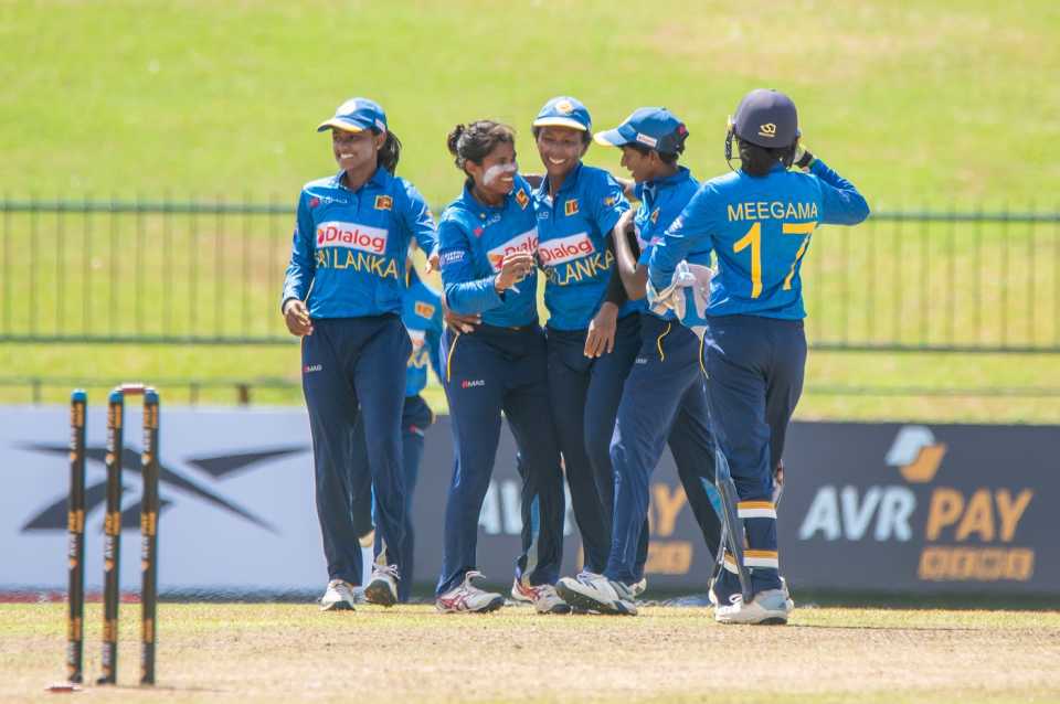 Oshadi Ranasinghe celebrates with her team-mates, Sri Lanka vs India, 1st women's ODI, Pallekelle, July 1, 2022