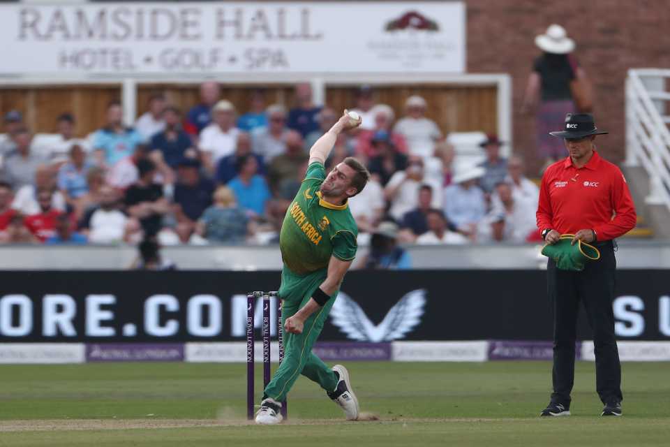 Anrich Nortje comes in to bowl, England vs South Africa, 1st ODI, Chester-le-Street, July 19, 2022
