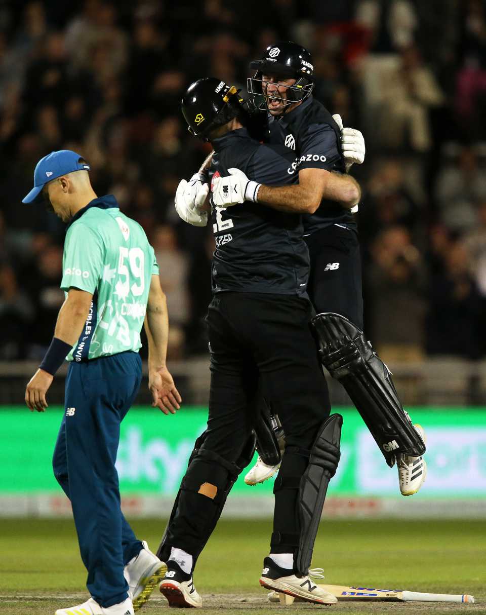 Wayne Madsen and Paul Walter celebrate the winning runs, Manchester Originals vs Oval Invincibles, Emirates Old Trafford, August 31, 2022