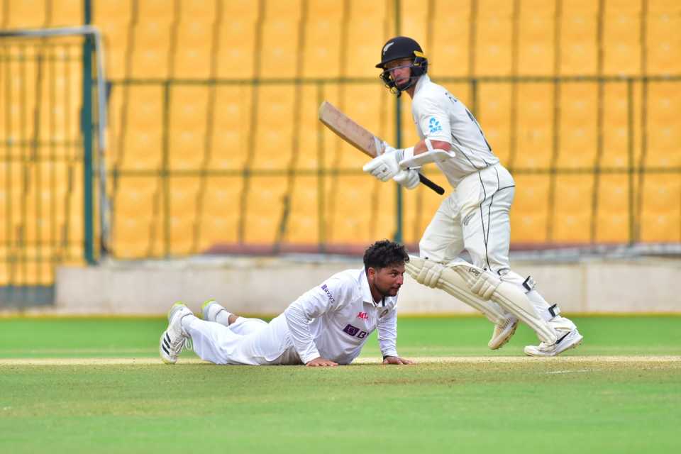 Cam Fletcher works one away as Kuldeep Yadav looks on, India A vs New Zealand A, 1st unofficial Test, 4th day, Bengaluru, September 4, 2022