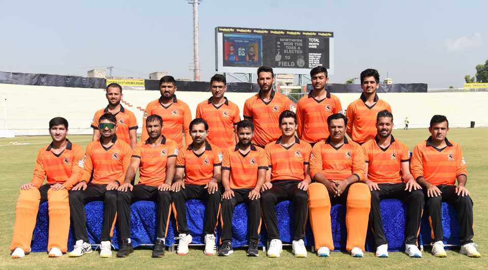 The Sindh players pose for a team photograph, Northern vs Sindh, Rawalpindi, National T20 Cup, August 31, 2022
