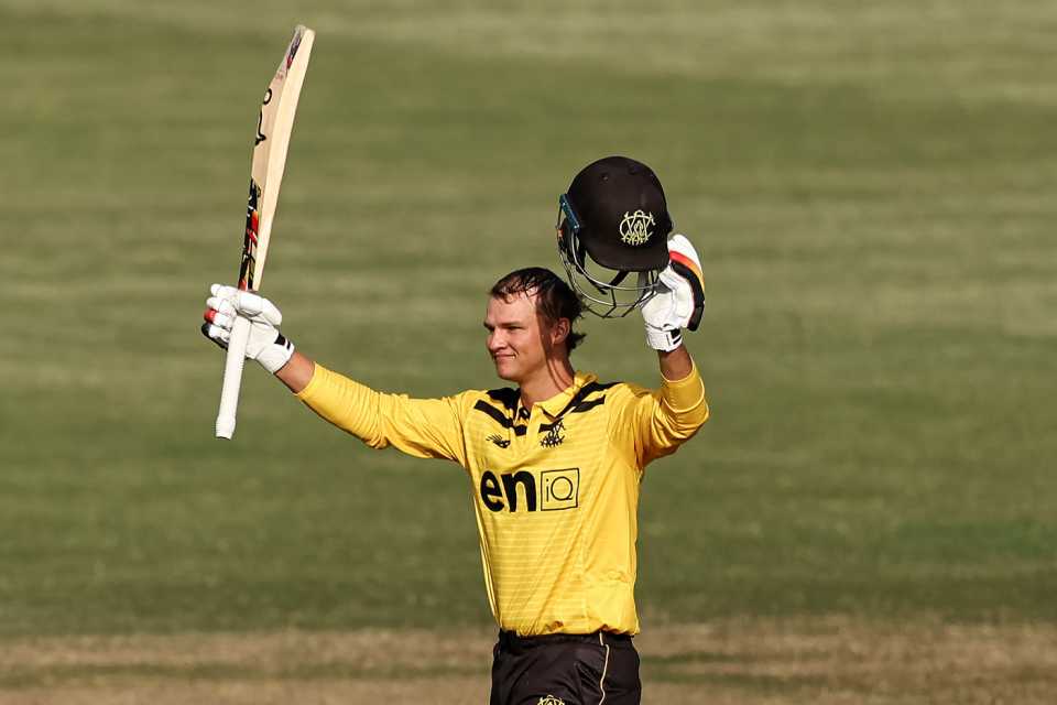 Josh Philippe set up Western Australia's chase with a brisk hundred
