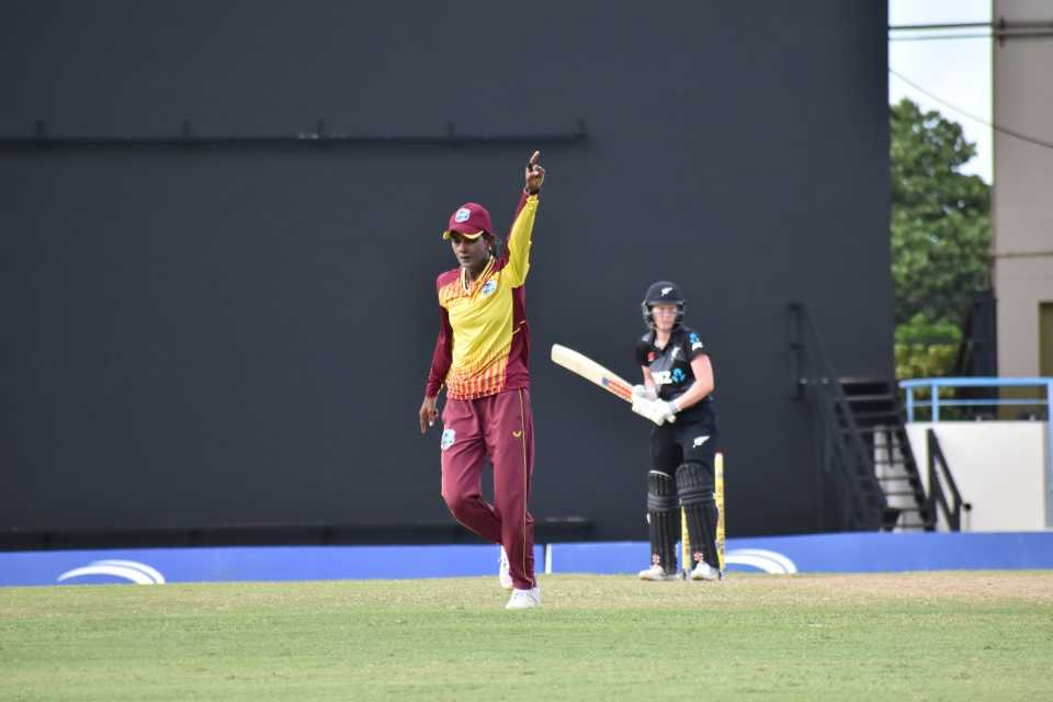 Karishma Ramharack helped squeeze New Zealand in the middle overs, West Indies vs New Zealand, 1st T20I, North Sound, Antigua, September 28, 2022