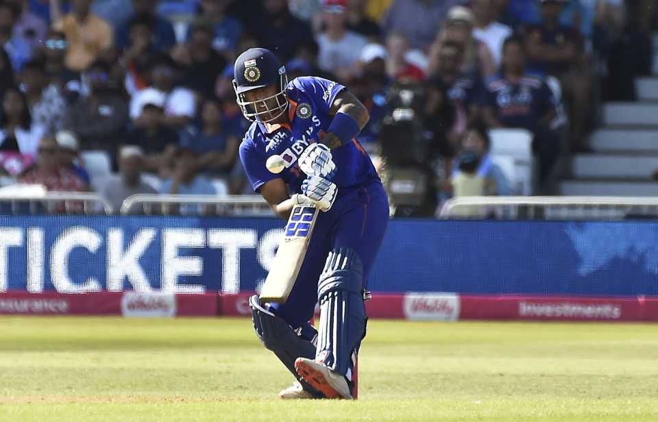 Suryakumar Yadav keeps his eyes on the ball, England vs India, 3rd men's T20I, Nottingham, July 10, 2022