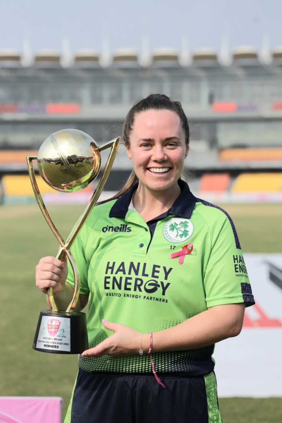 Captain Laura Delany with the trophy after beating Pakistan