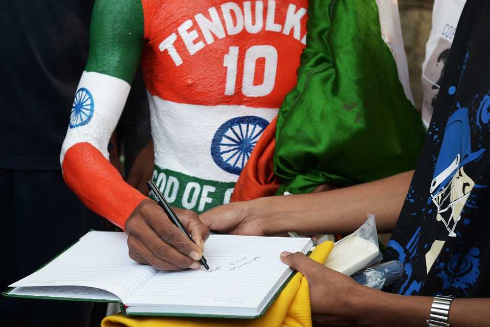 Sudhir Gautam obliges a fan with his autograph, India vs West Indies, 1st Test, Kolkata, 3rd day, November 8, 2013