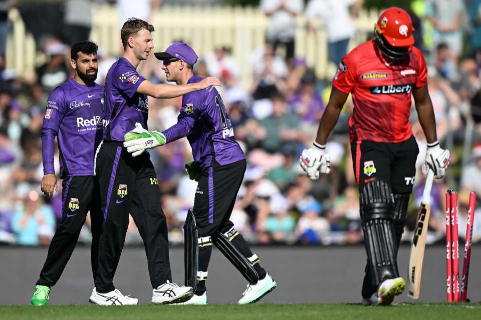 Riley Meredith was Player of the Match for his 3 for 12, Hobart Hurricanes vs Melbourne Renegades, BBL 2022-23, Hobart