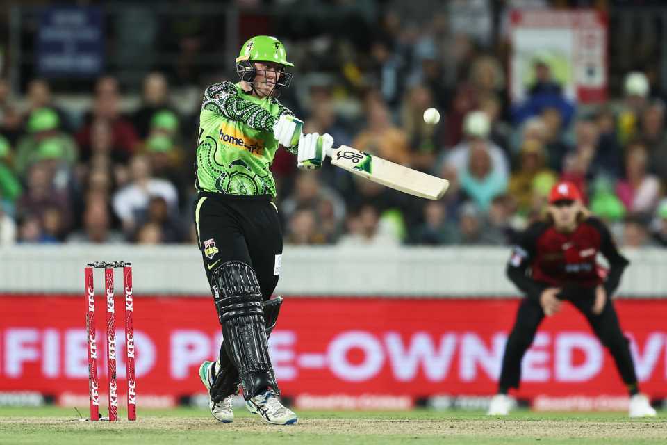 Matthew Gilkes goes on the attack, Melbourne Renegades vs Sydney Thunder, Big Bash League, Canberra, January 19, 2023
