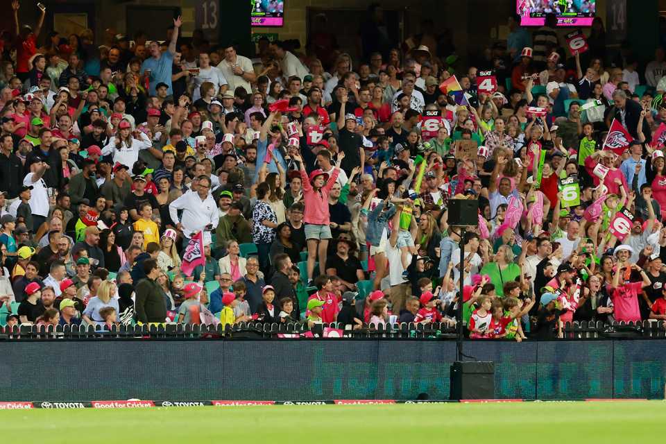 There was a crowd of more 38,000 at the SCG, Sydney Sixers vs Sydney Thunder, BBL, SCG, January 21, 2023