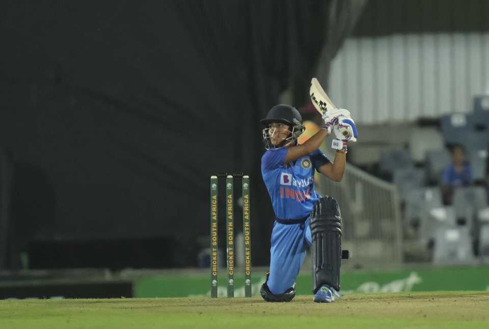 Amanjot Kaur peppered the off side during her knock, South Africa vs India, Women's Tri-Series, East London, January 19, 2023