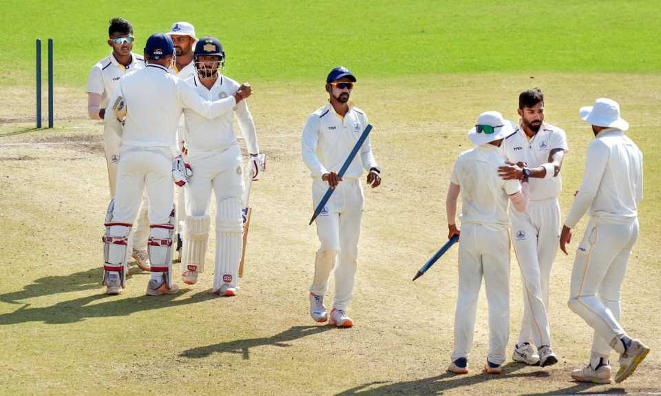 Sandeep Warrier bowled Harvik Desai to seal Tamil Nadu's victory