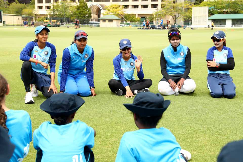 India's players talk to kids