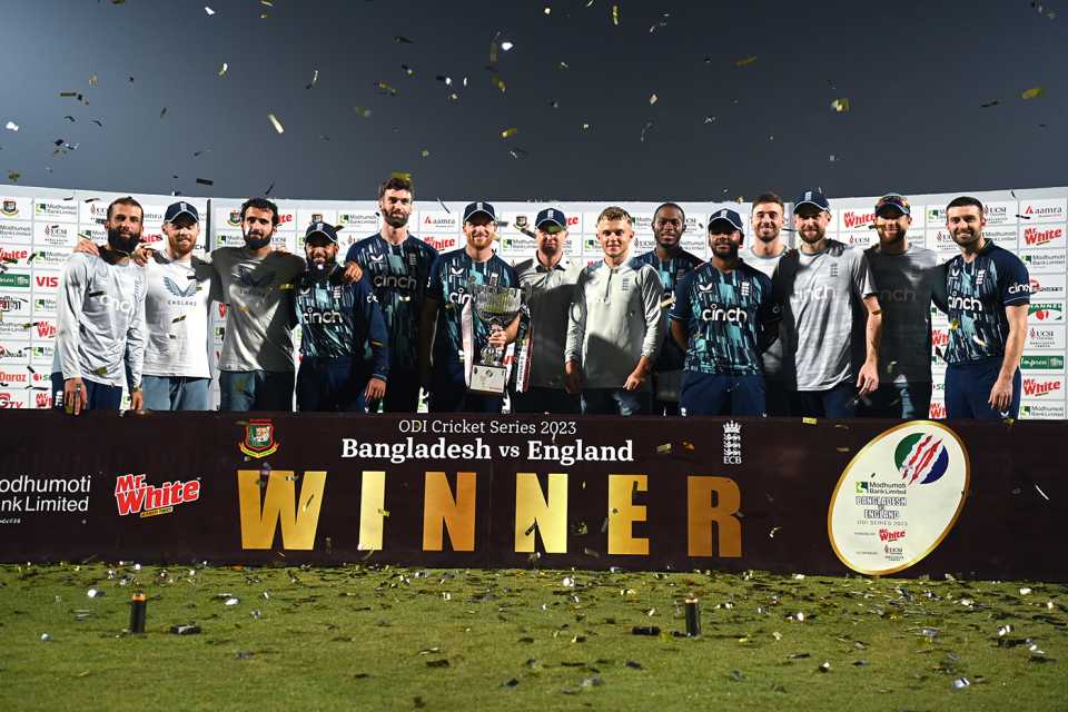 The England players pose with the series trophy, Bangladesh vs England, 3rd ODI, Chattogram, March 6, 2023