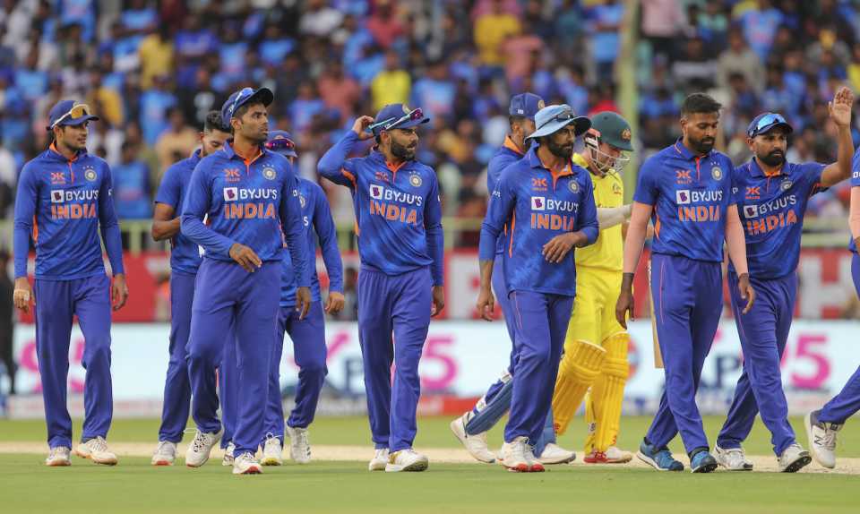 The Indian team walks back after losing the game, India vs Australia, 2nd ODI, Visakhapatnam, March 19, 2023