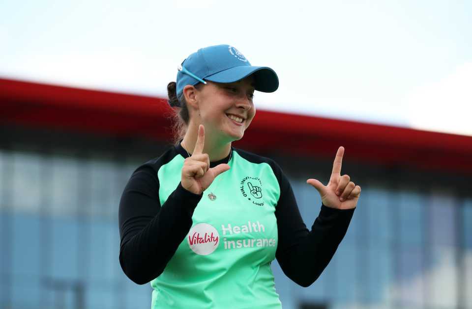 Alice Capsey jokes around at warm-up, Manchester Originals vs Oval Invincibles, Women's Hundred, Old Trafford, August 31, 2022